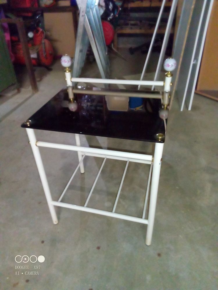 Table de chevet 5 La Meyze (87)