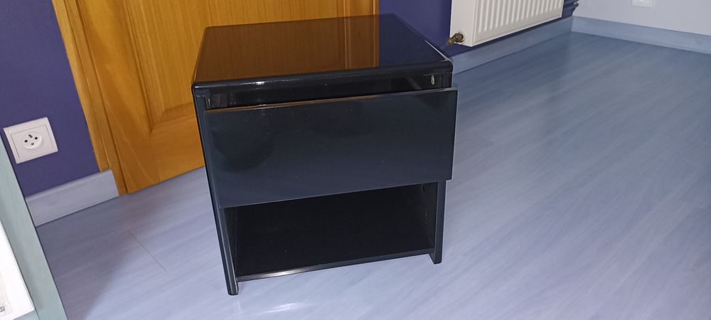 Table de chevet 15 Laon (02)