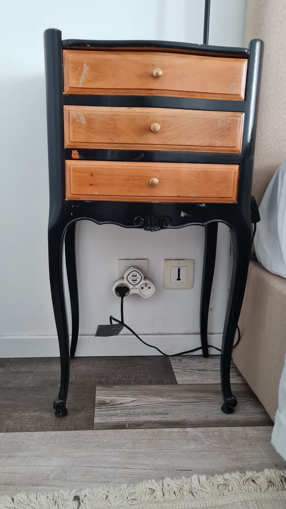 Table de chevet 45 �lancourt (78)