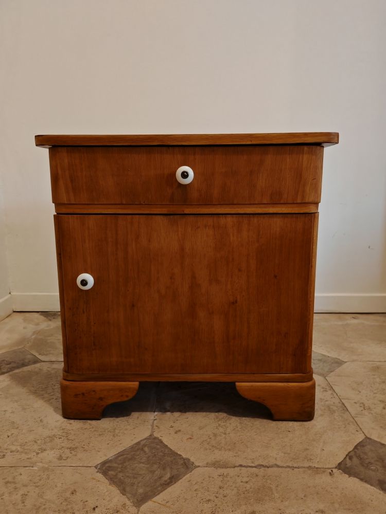 Table de chevet 10 Le Pontet (84)