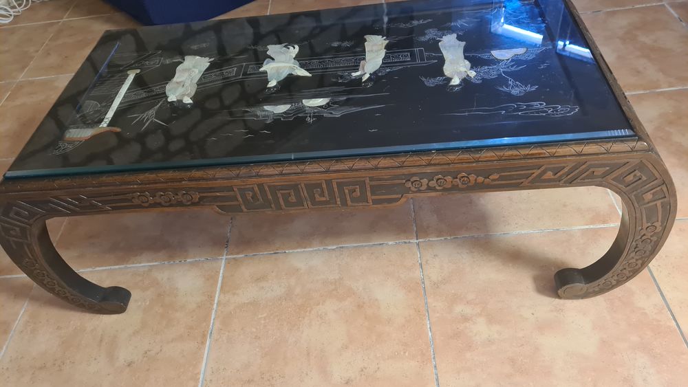 Table chinoise sculter et nacr�e 0 Villeneuve-les-Sablons (60)