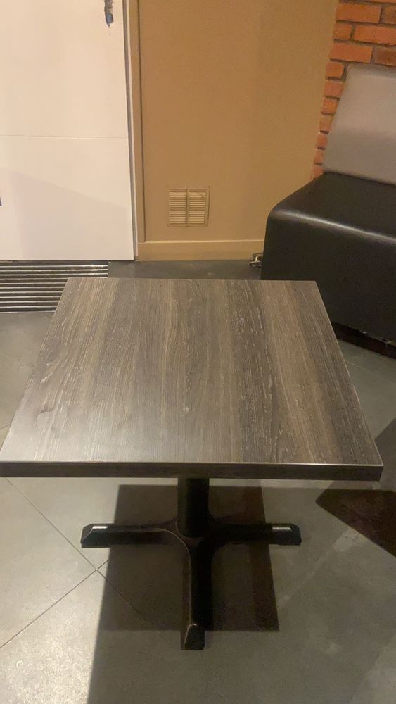 Table de commerce 
Acheter en trop pas assez de place pour 70 Gennevilliers (92)