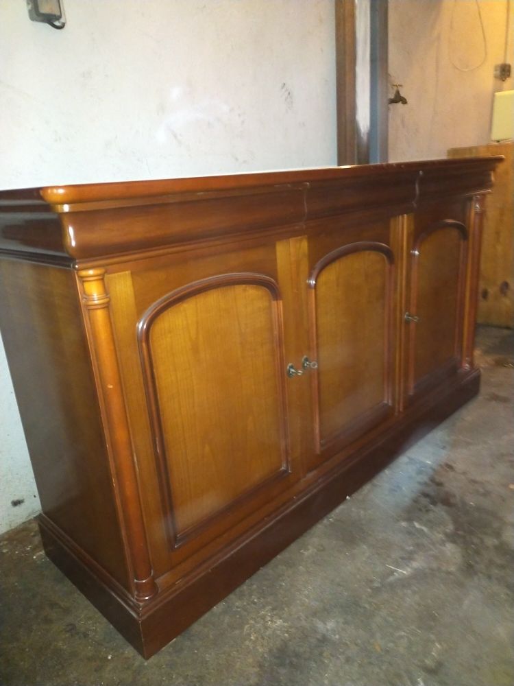 Table et commode en bois noble et ses 4 Chaises 60 Colombes (92)