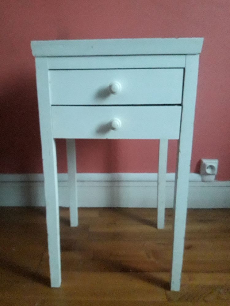 Table / Commode en bois de 70 cm de hauteur avec 2 tiroirs 80 Paris 15 (75)
