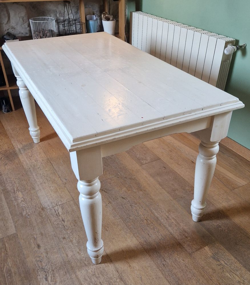 Table cuisine en bois peint 6 places 120 Annecy (74)