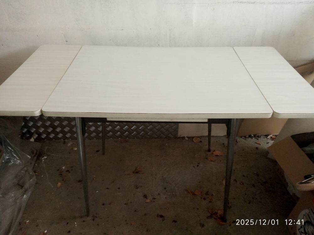 table de cuisine et chaises 0 Rueil-Malmaison (92)