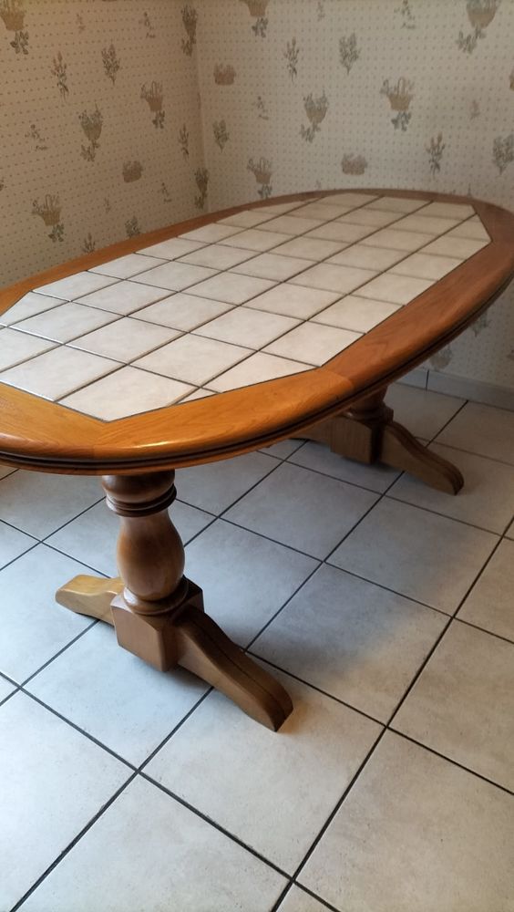 Table de cuisine ovale en bois massif 45 Oudon (44)