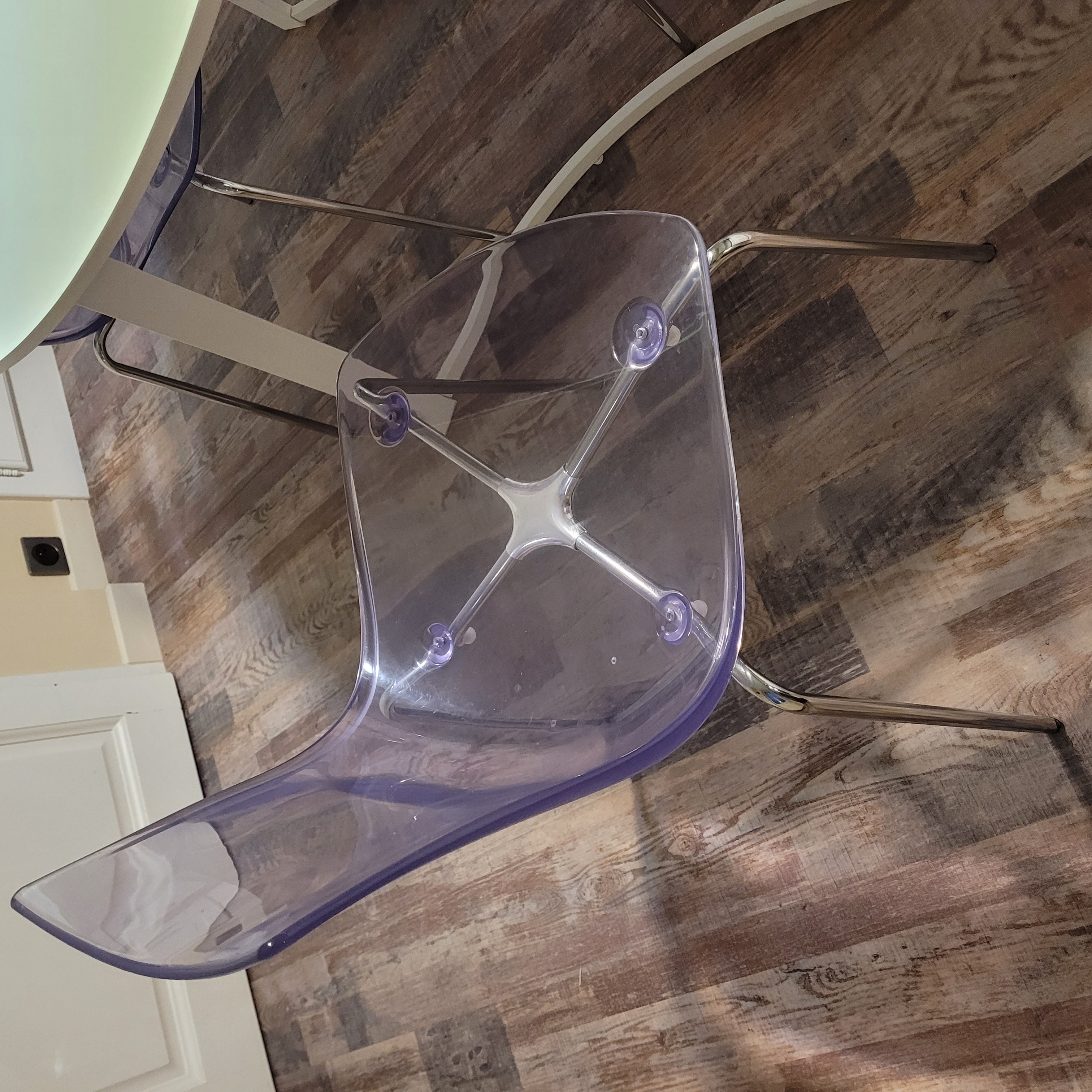 Table cuisine verre avec rallonge et 4 chaises 175 Bouzy (51)