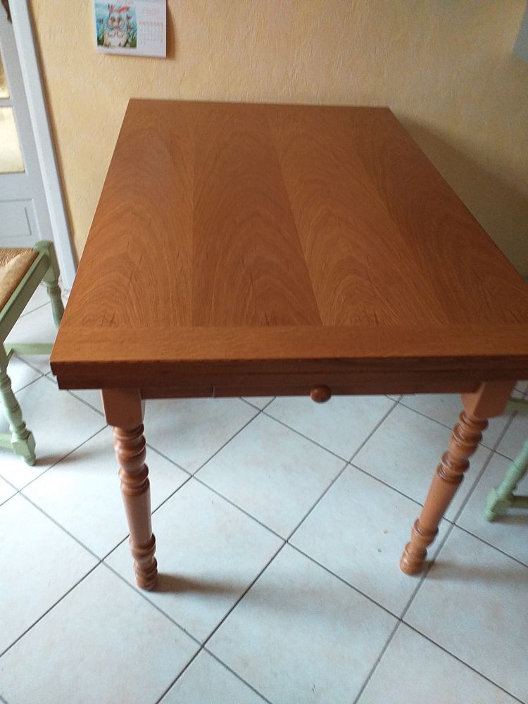 Table de cuisine 130 Auby (59)