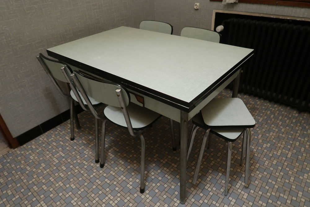 Table de cuisine 195 Auvers-sur-Oise (95)