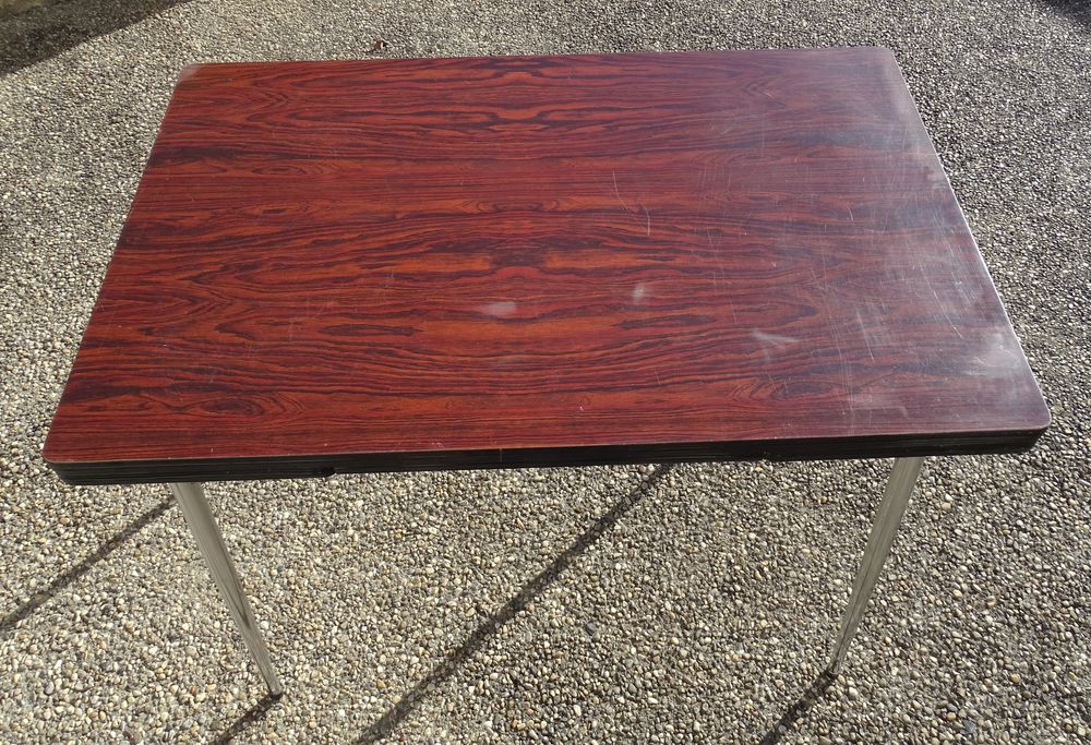 Table de cuisine 35 Saint-Germain-Laprade (43)