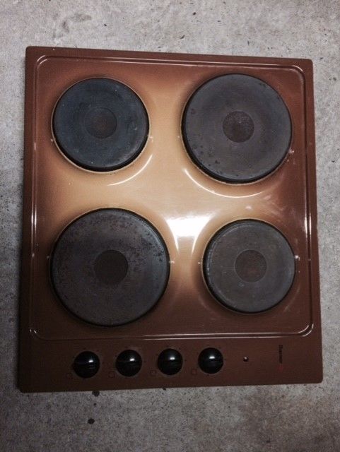 Table de cuisson �lectrique vintage de marque Thermor. 
13 Cabourg (14)