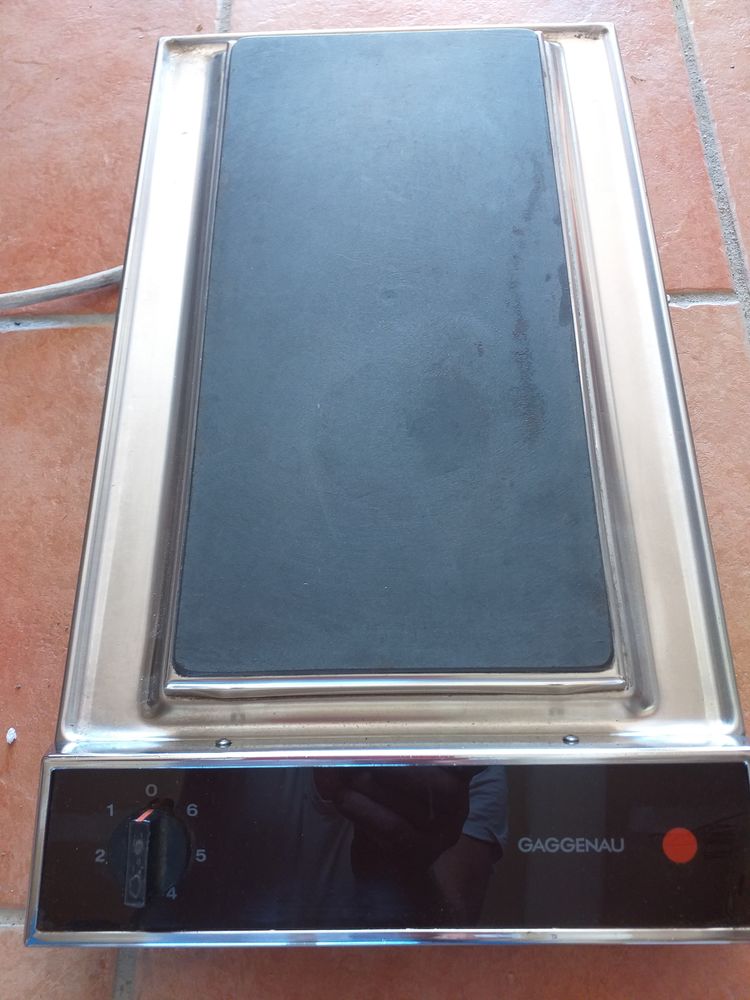 TABLE DE CUISSON ENCASTRABLE 
70 Pia (66)