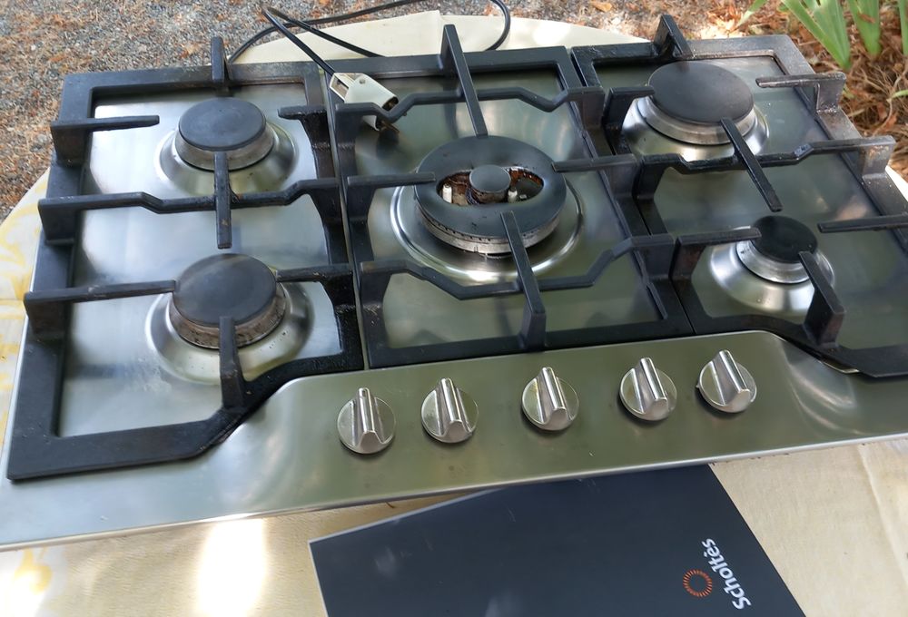 TABLE DE CUISSON GAZ-
90 Fayence (83)