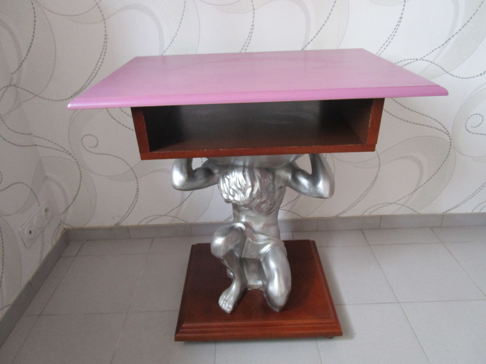 Table d�co t�l� sur roulettes
50 La Plaine-sur-Mer (44)