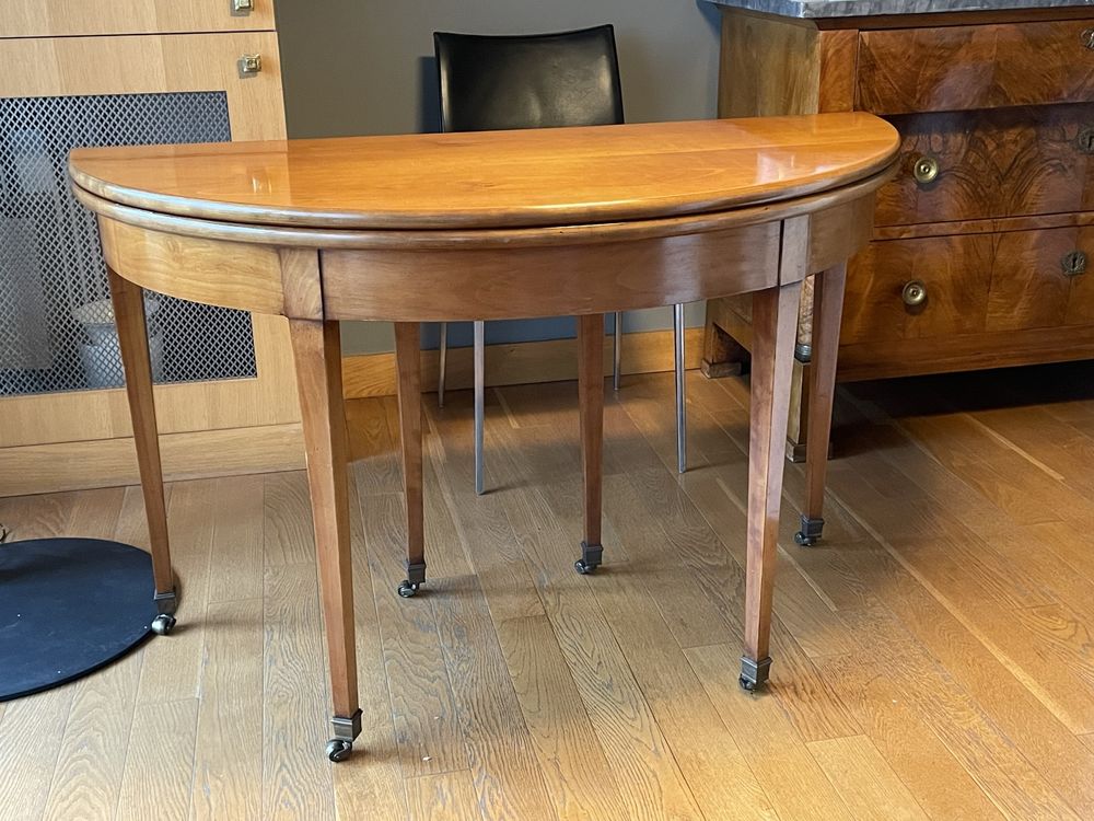 Table demi-lune style Louis XVI 1200 Besan�on (25)