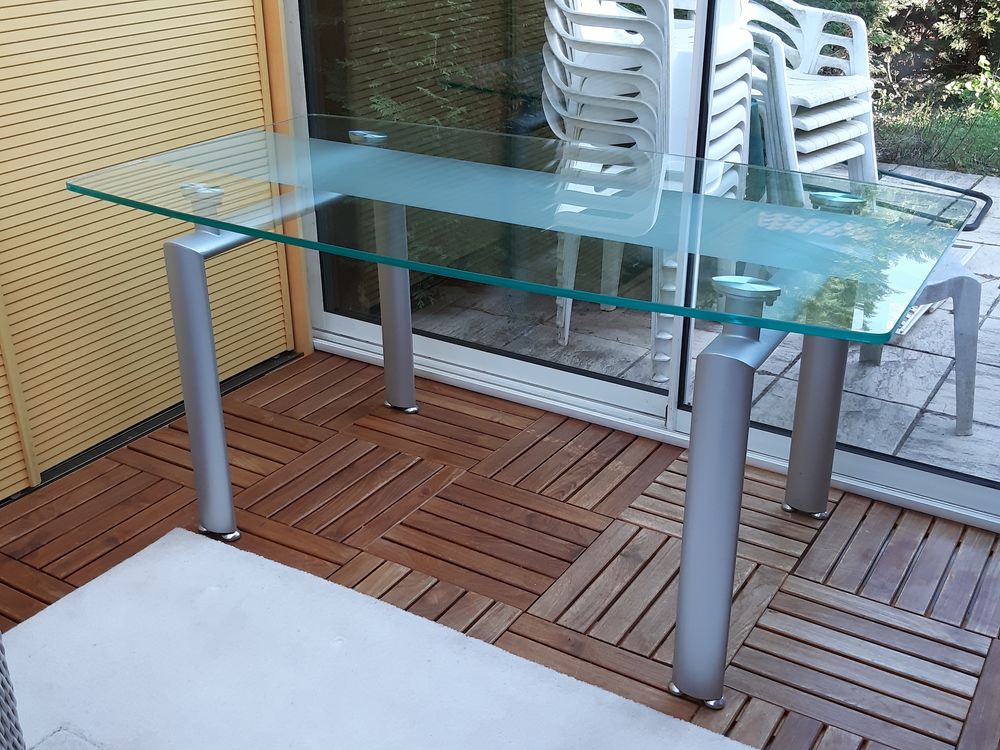 TABLE DESIGN EN VERRE 390 Vourles (69)