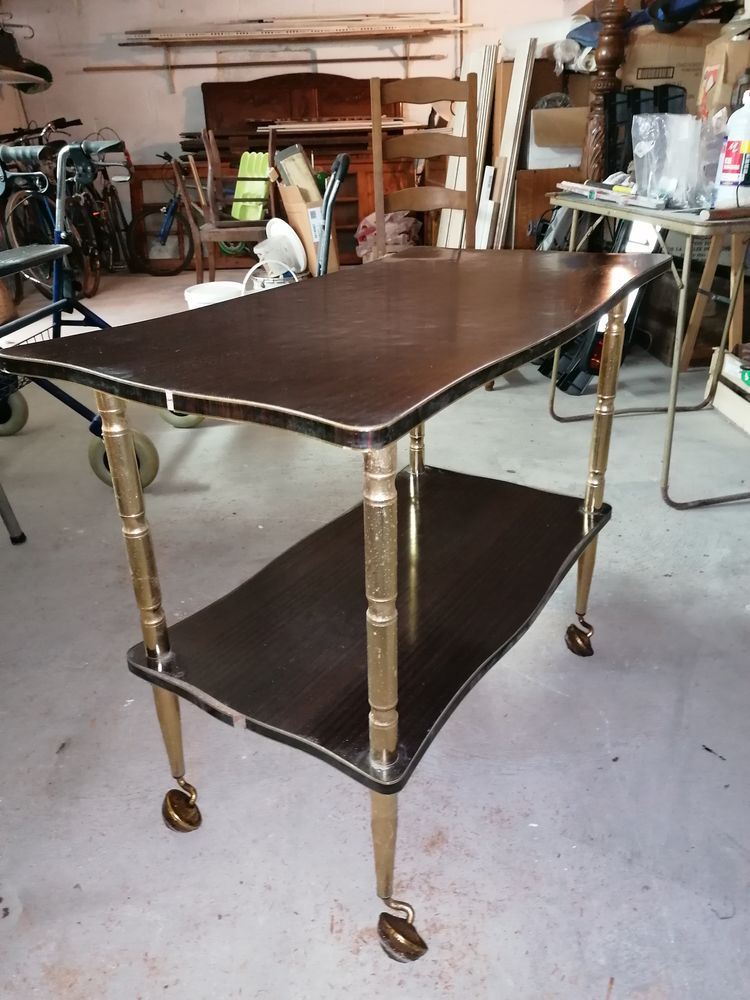 TABLE DESSERTE ROULANTE VINTAGE
45 Montigny-en-Ostrevent (59)