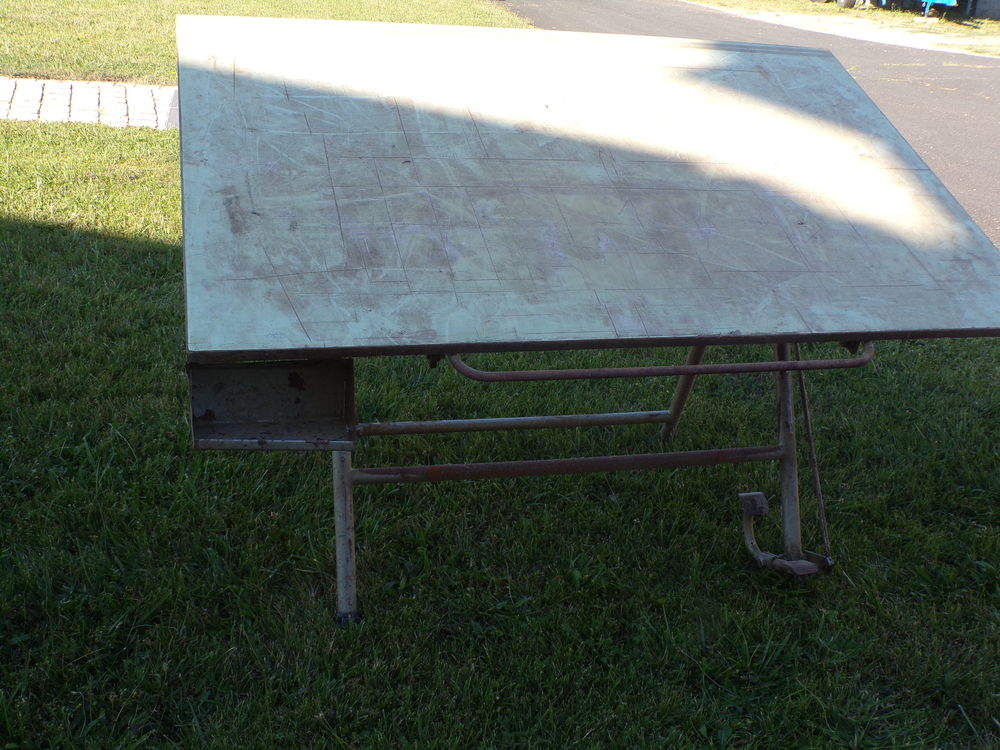 Table a dessin d architecte 230 Malrevers (43)
