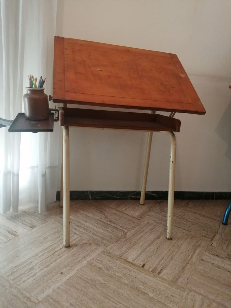 table � dessin 150 Cannes (06)