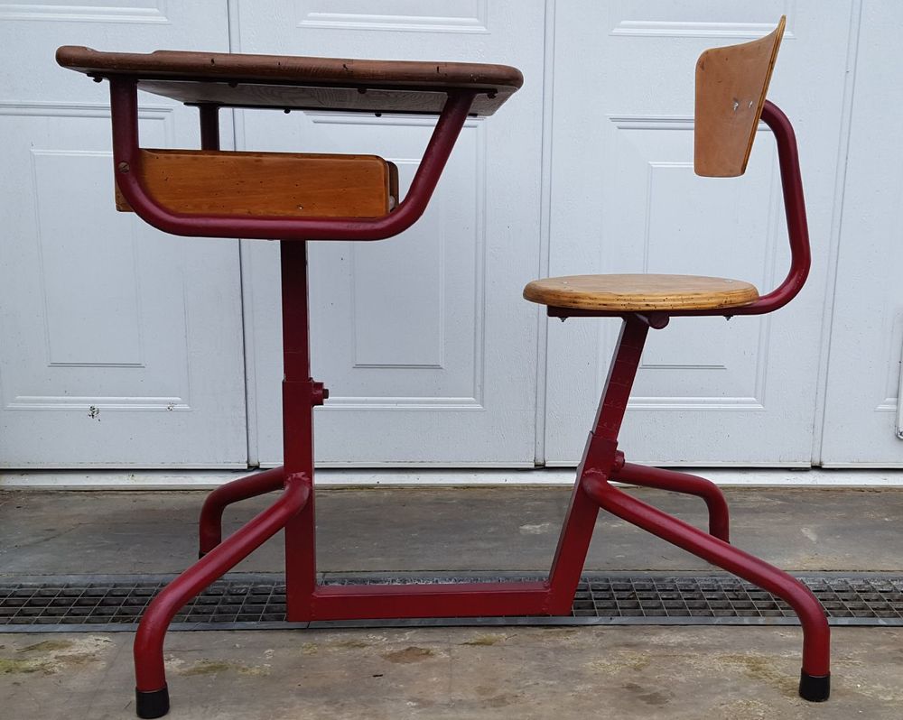 Table �cole primaire vintage r�glable 60 Signy-l'Abbaye (08)