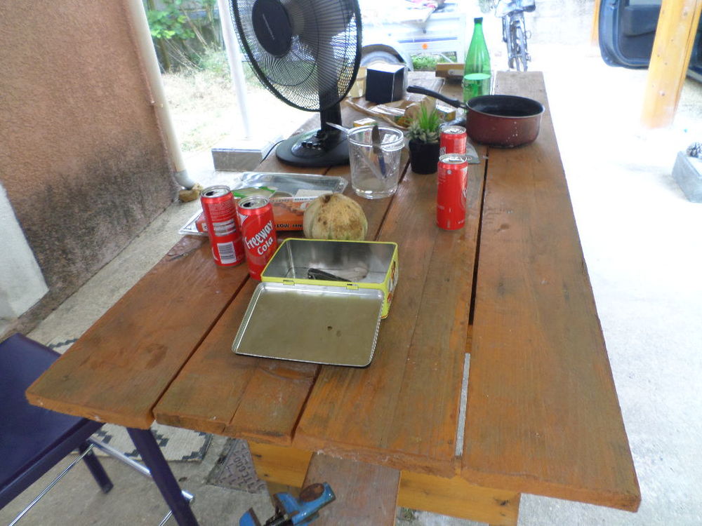 TABLE OU ETABLI 50 N�mes (30)