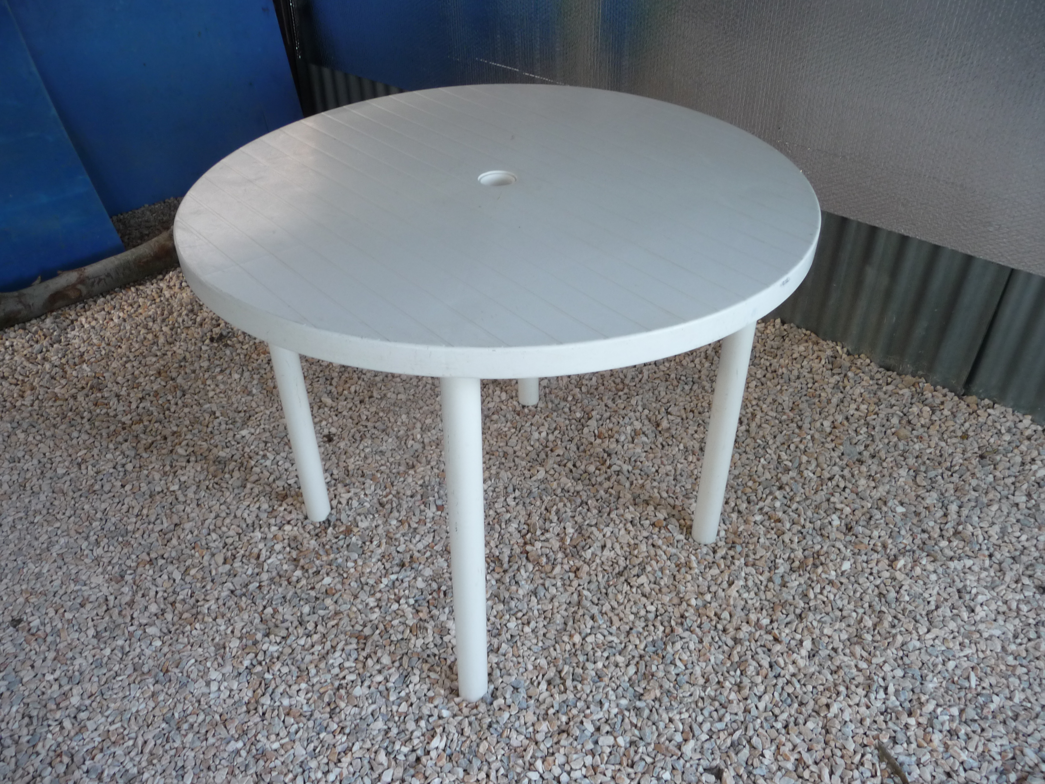 table ext�rieur PVC blanche 10 Leucate (11)