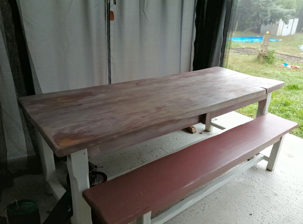 TABLE DE FERME ET BANC EN CHENE 300 EUROS A DEBATTRE 0 Saint-Paul-l�s-Dax (40)