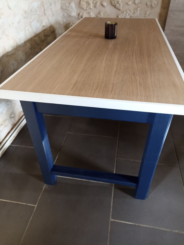 Table de ferme r�nov�e dans notre atelier. 350 Saint-Germain-de-la-Coudre (61)
