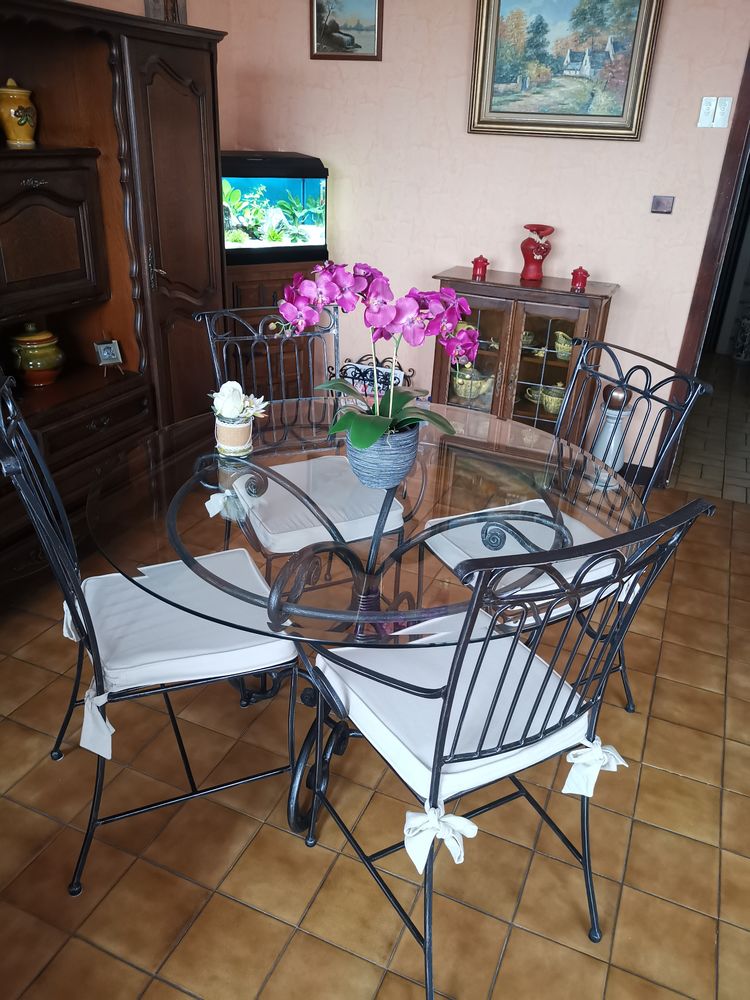 Table fer forg� 300 Chalon-sur-Sa�ne (71)