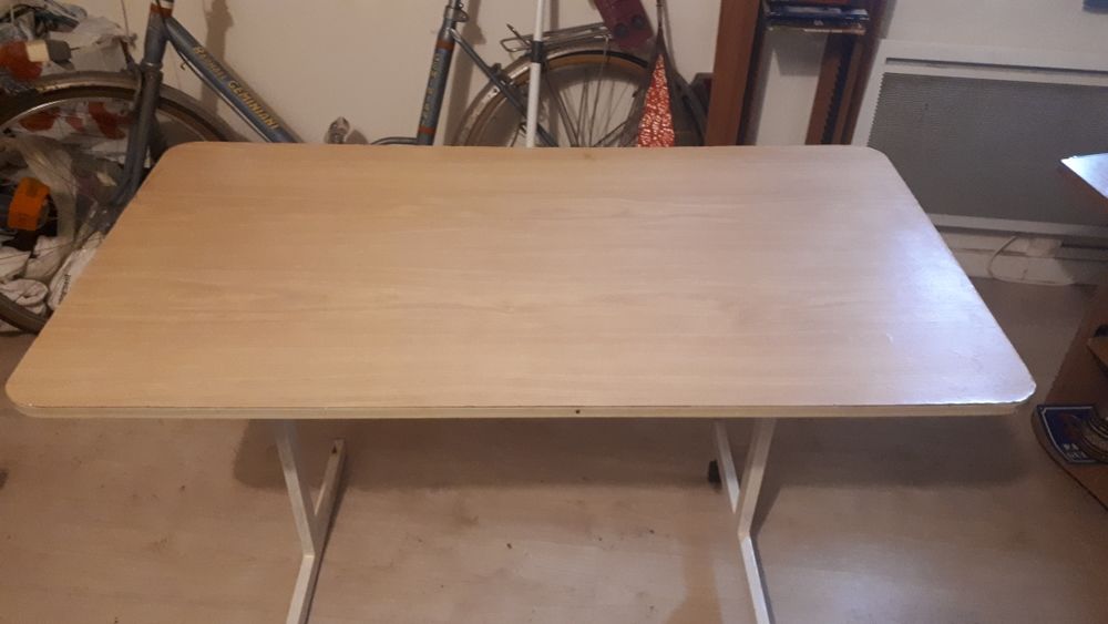 table en formica avec roulettes 25 Libourne (33)