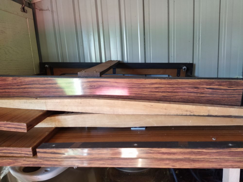 table formica 40 Saint-Aubin-le-Cloud (79)