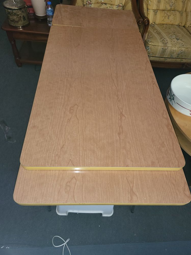 Table en formica 30 Salon-de-Provence (13)