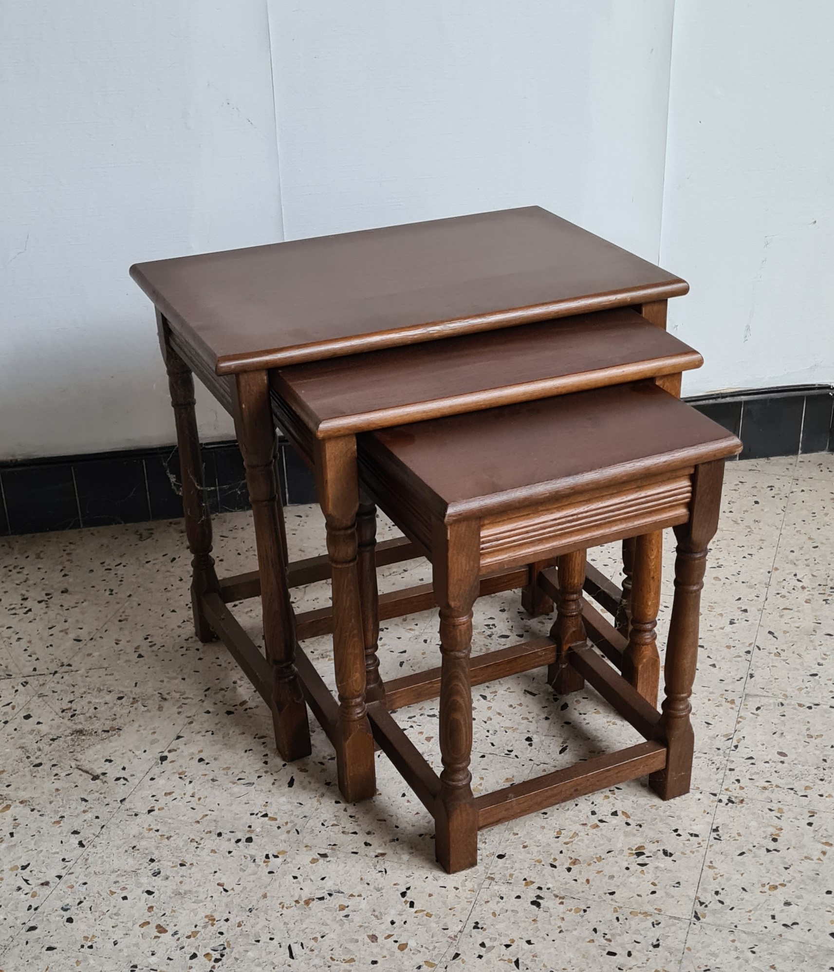 Table gigogne 30 Thonon-les-Bains (74)