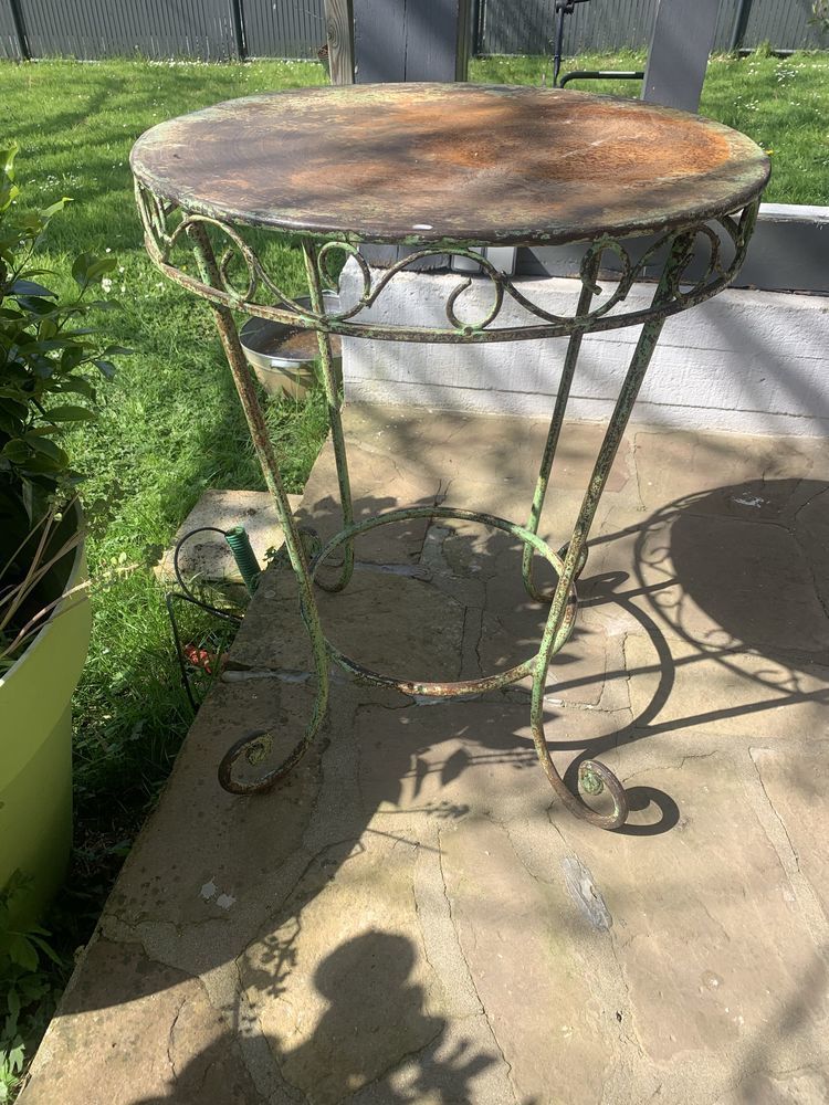 table/gu�ridon vintage de jardin/balcon 75 Rouen (76)