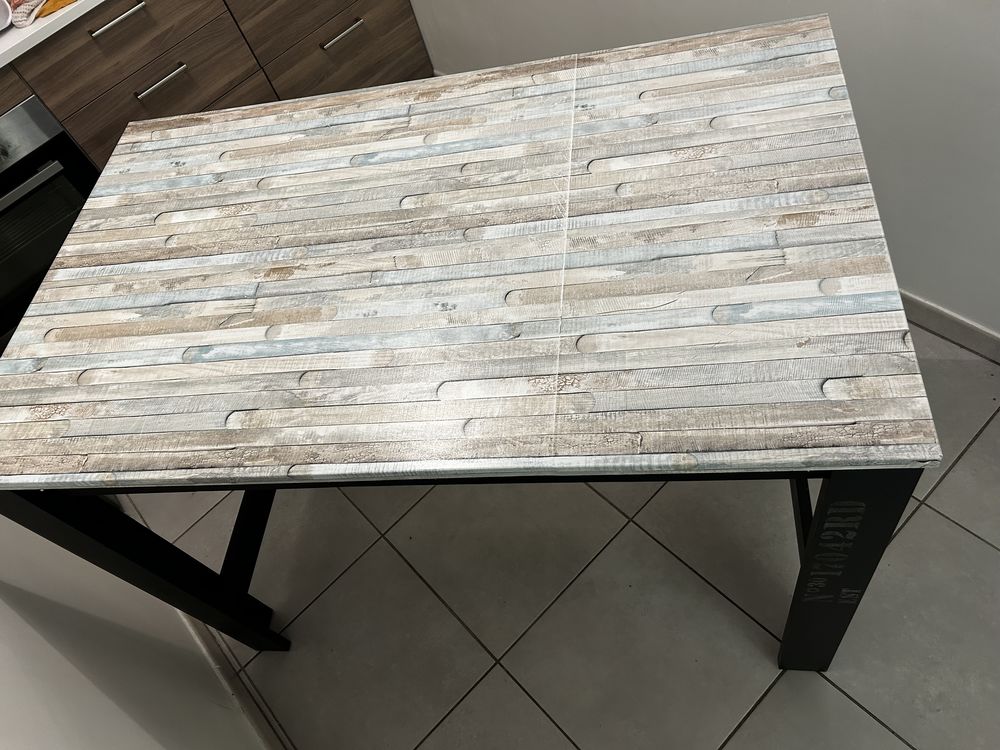 Lot table haute + 2 chaises 120 N�mes (30)