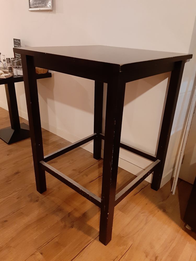 Table haute r�sistante de restaurant 20 Lyon 6 (69)