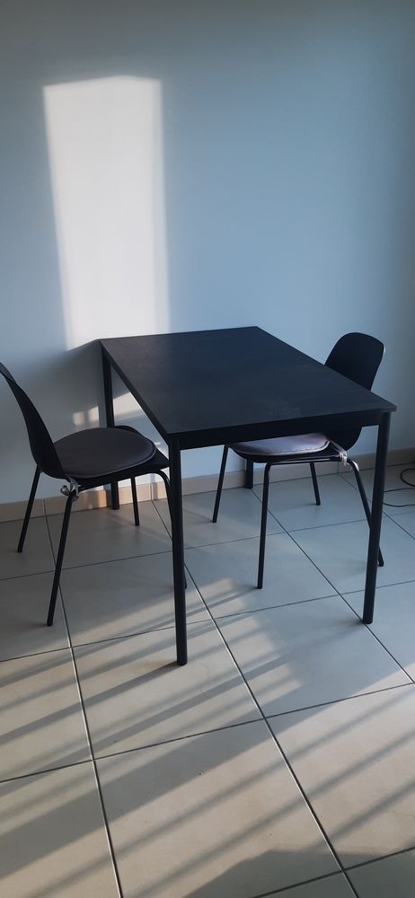 Table ikea   2 chaises 50 Neuilly-Plaisance (93)