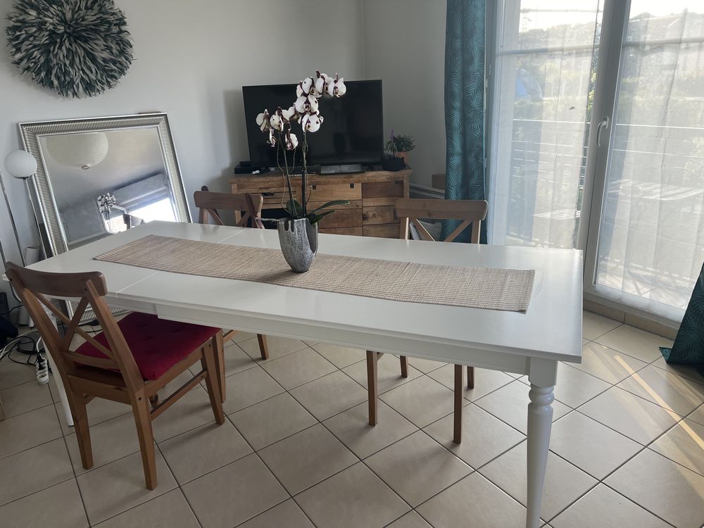 Table IKEA ingatorp 130 Villiers-sur-Marne (94)