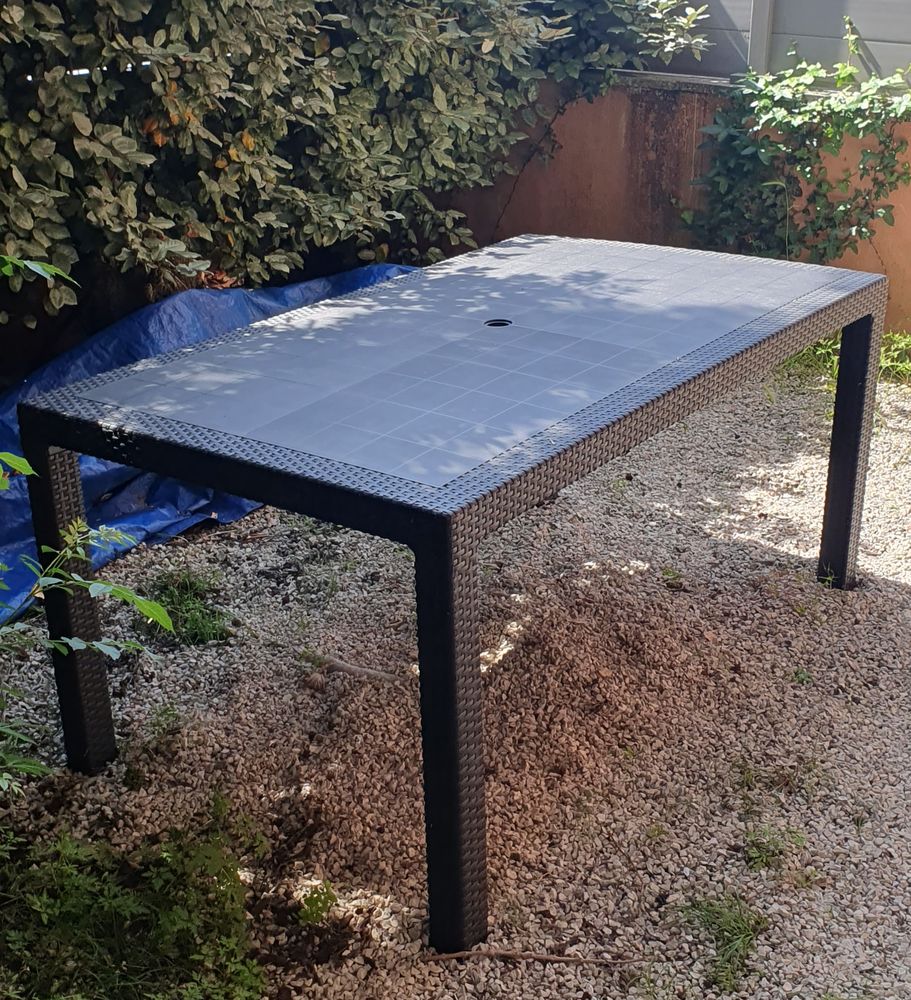 Table de jardin/ext�rieure 50 Saint-Paul-l�s-Dax (40)
