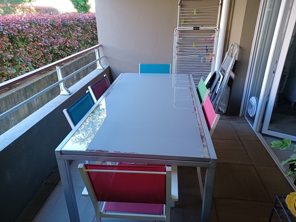 Table de jardin en m�tal et verre 150 Le Cannet (06)