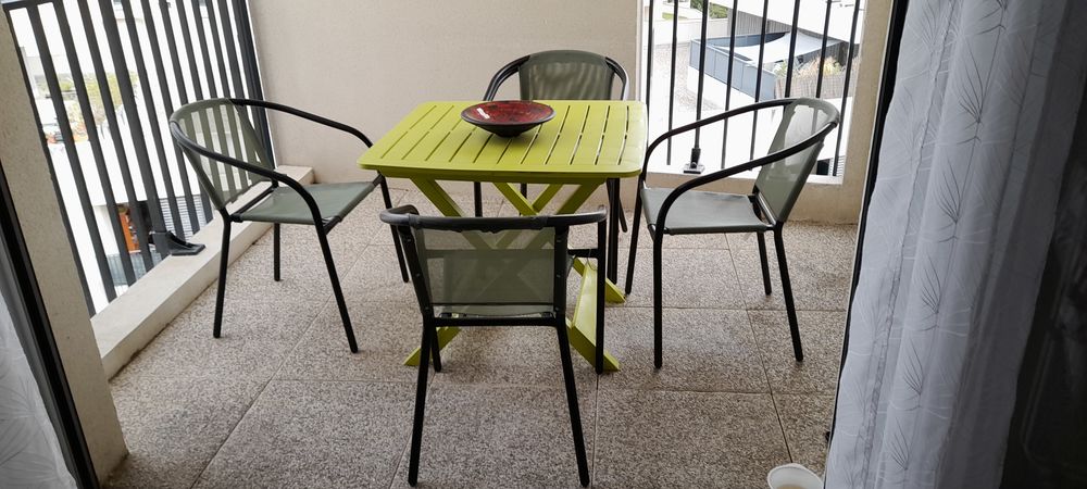 Table de jardin pliable
Salon de jardin
Petite table 50 Aubagne (13)