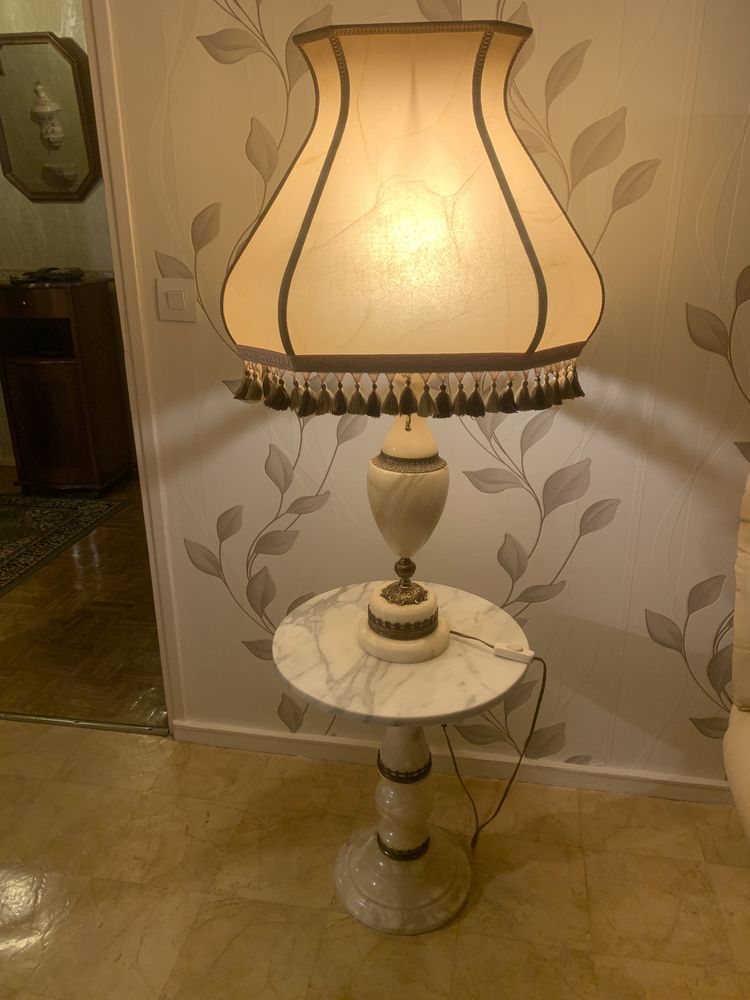 Table et lampe en alb�tre 40 Creil (60)