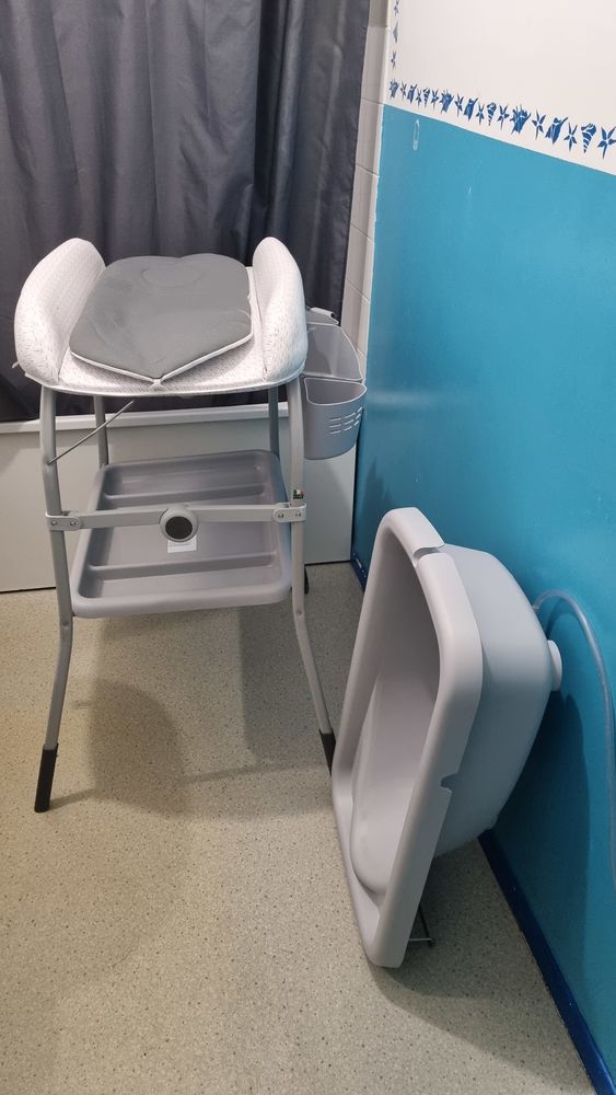 Table a langer avec baignoire 80 Tourcoing (59)