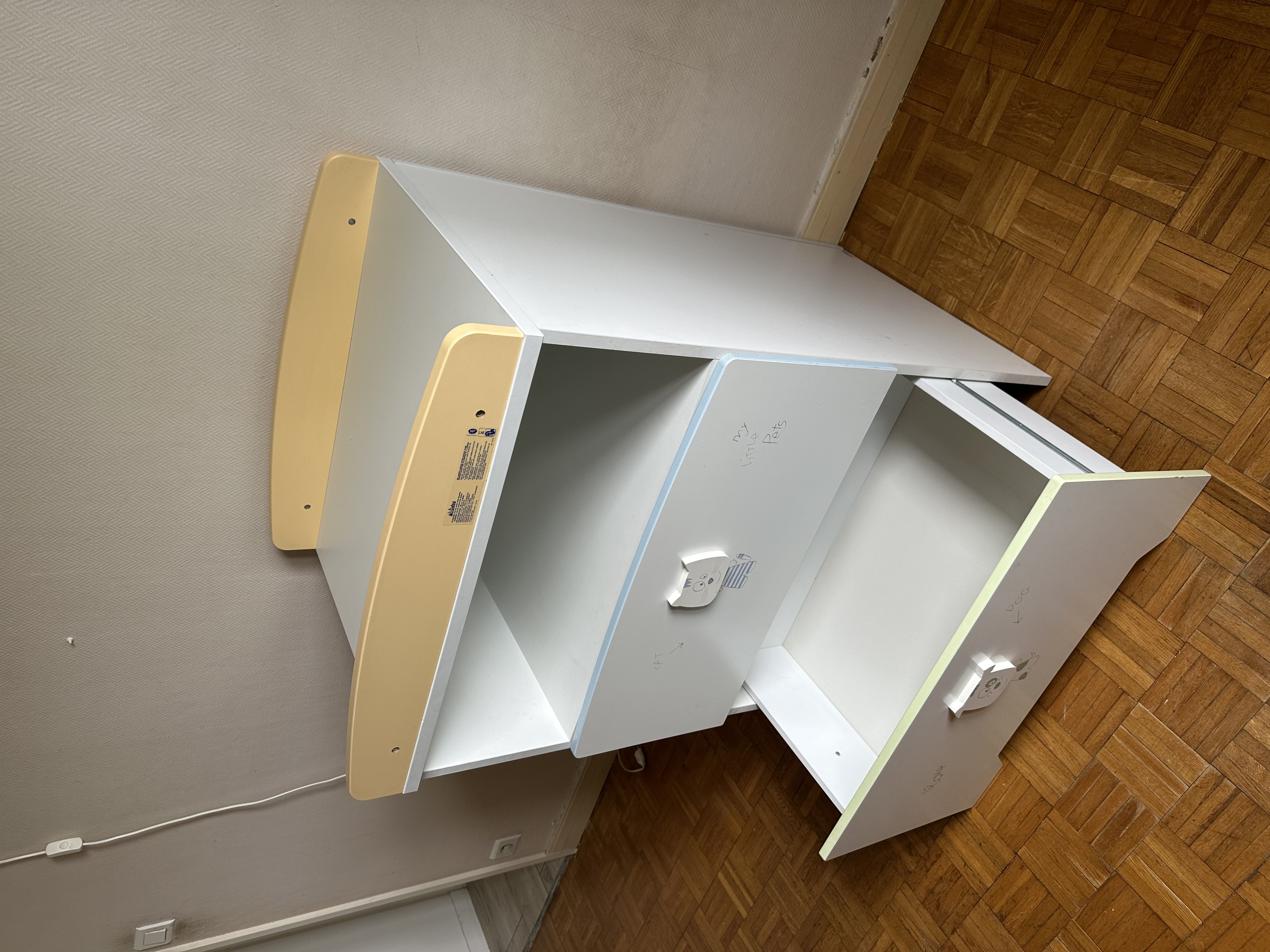 Table � langer avec espace de rangement 15 Conflans-Sainte-Honorine (78)