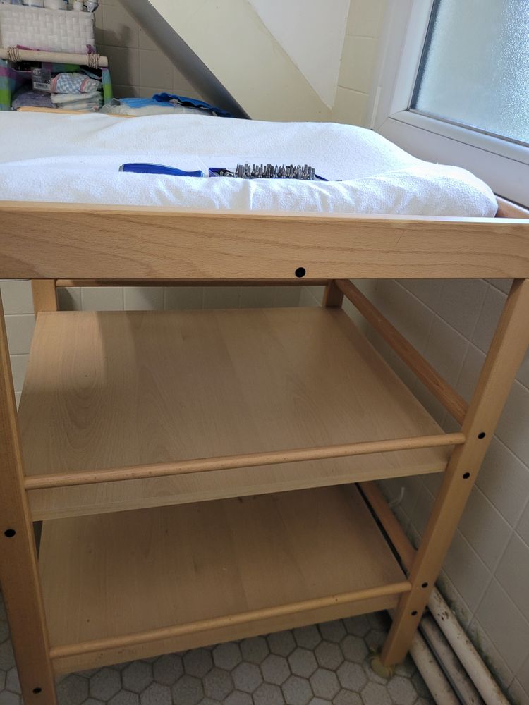 Table a langer Geuther 40 Lessard-et-le-Ch�ne (14)