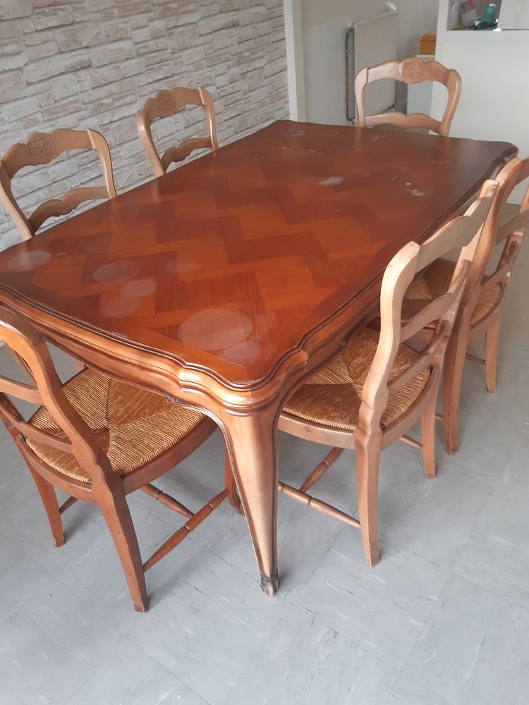 Table Louis XV et six chaises 95 Boutiers-Saint-Trojan (16)