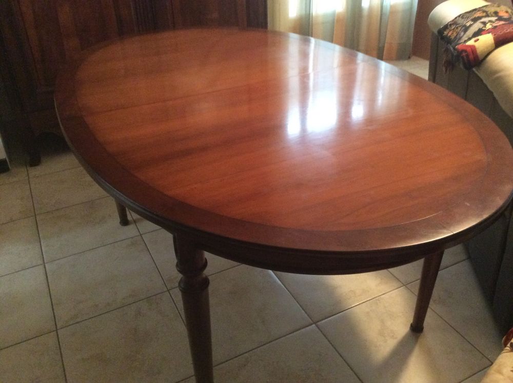Table louis Philippe avec rallonges 
150 Arth�s (81)