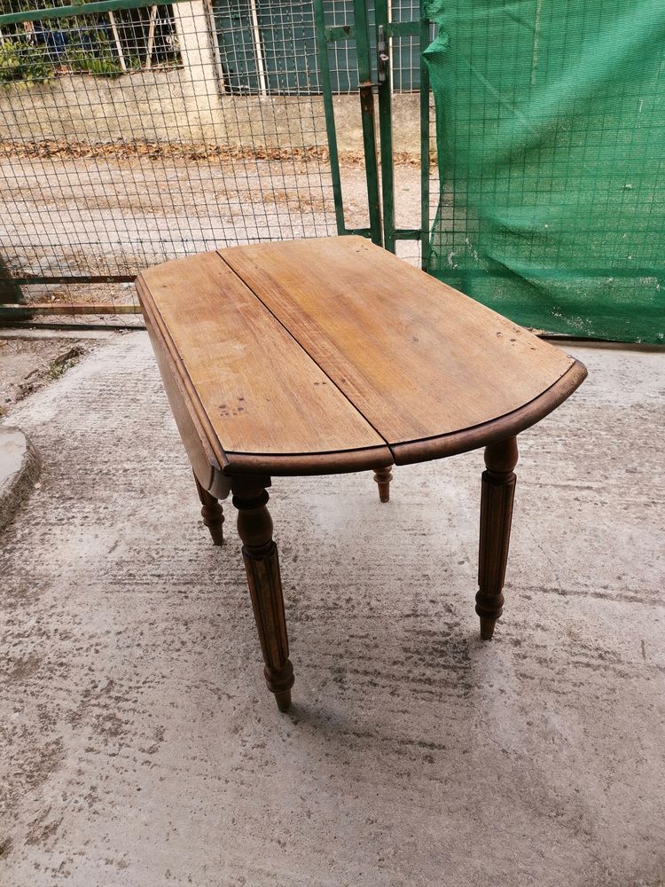 table louis philippe 50 Le Rouret (06)