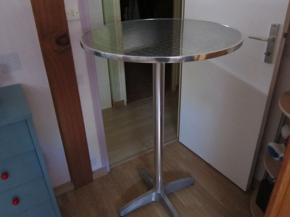 TABLE MANGE DEBOUT 80 Trignac (44)